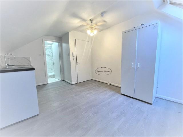 Apartment for rent in Muswell Hill, Greater London