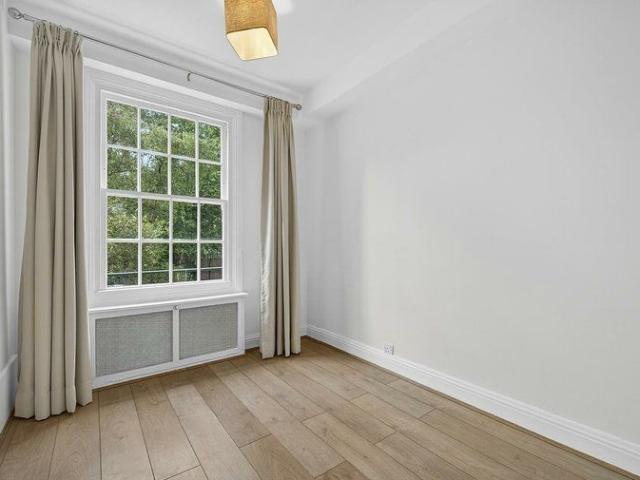 Apartment for rent in St John's Wood, St. John's Wood
