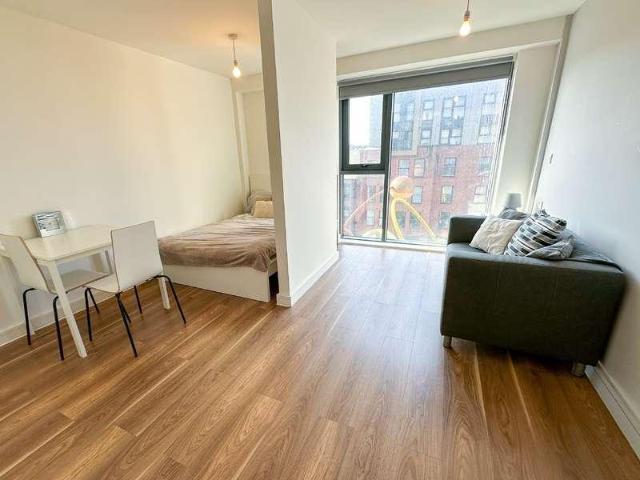 Apartment for rent in Ropewalks, Calderstones