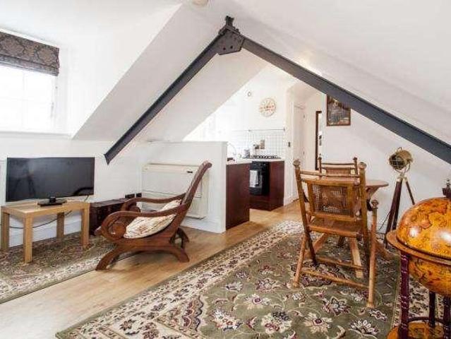 Apartment for rent in Hammersmith, Greater London