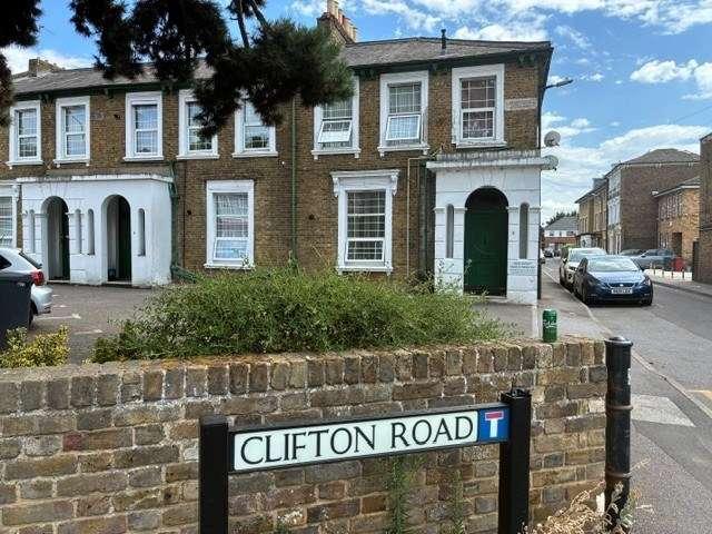 Apartment for rent in Slough