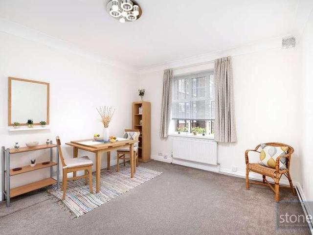 Apartment for rent in Chalk Farm, Greater London