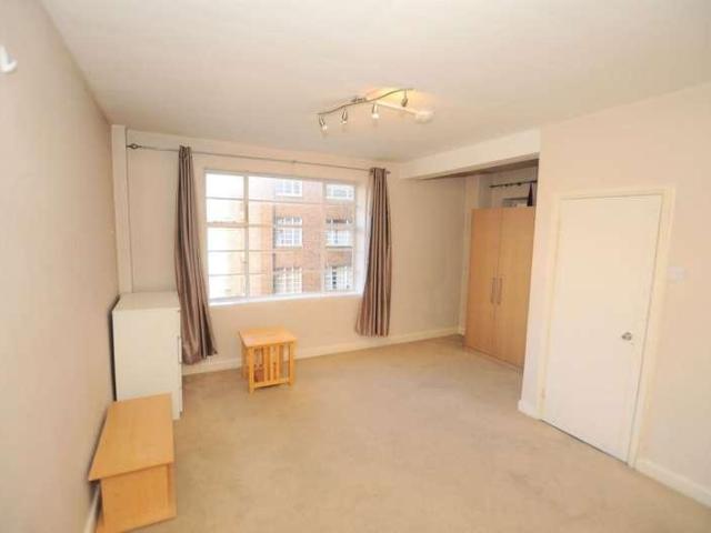Apartment for rent in Hammersmith, Greater London