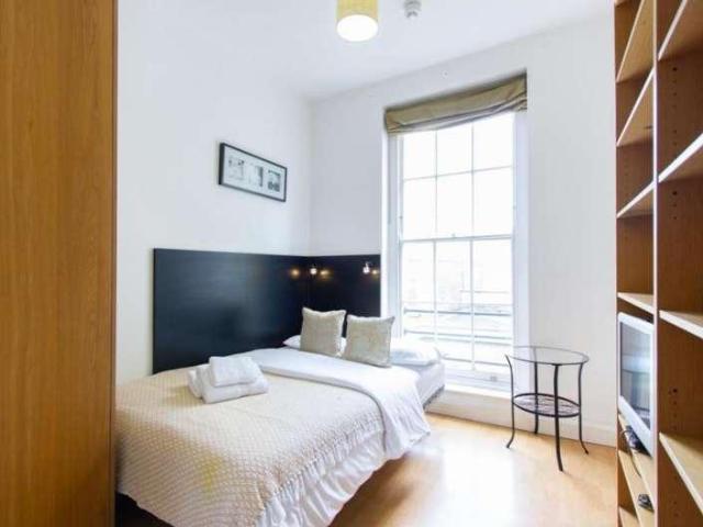 Apartment for rent in Chalk Farm, Greater London