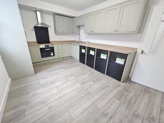 Flat for rent in Midway, Kent