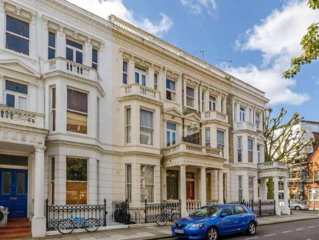 Apartment for rent in West Kensington, Greater London