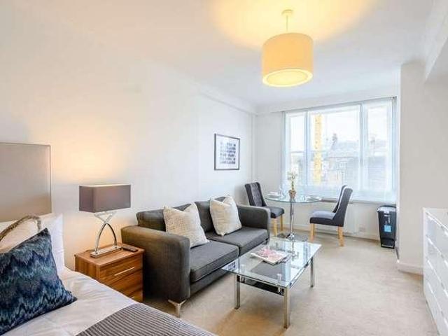 Apartment for rent in Covent Garden, Victoria