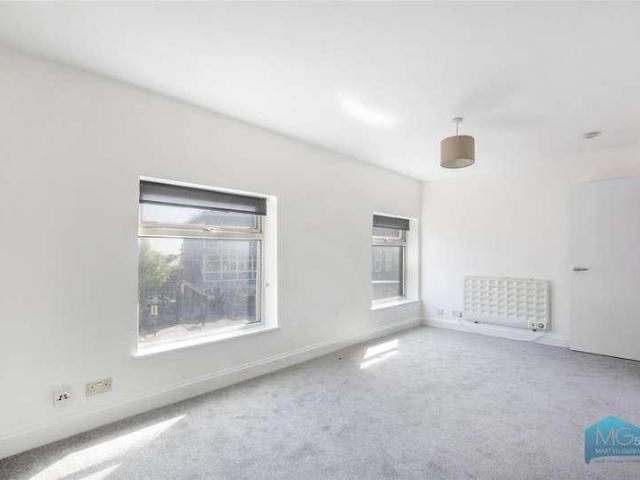 Apartment for rent in High Barnet, Greater London