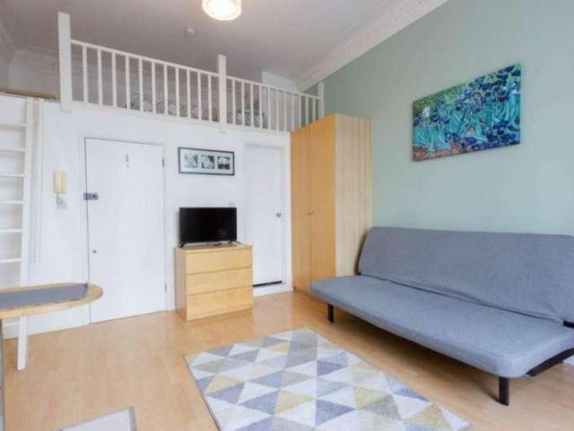 Apartment for rent in Covent Garden, Victoria