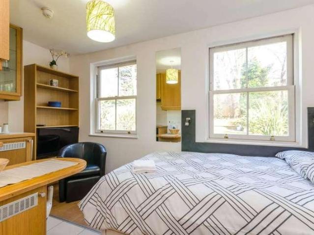 Apartment for rent in Chalk Farm, Greater London