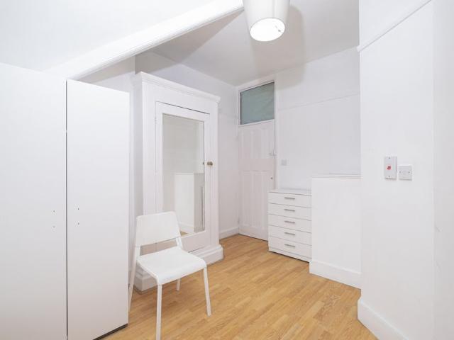 Studio for rent in London Borough of Haringey, Greater London