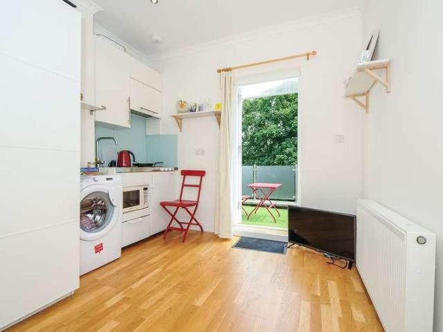 Apartment for rent in Archway, Greater London