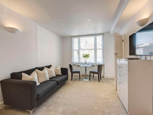 Apartment for rent in Covent Garden, Victoria
