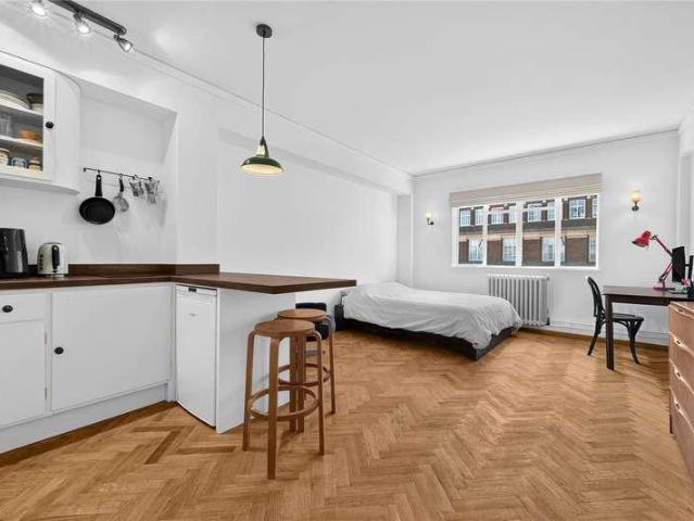 Apartment for rent in Covent Garden, Victoria