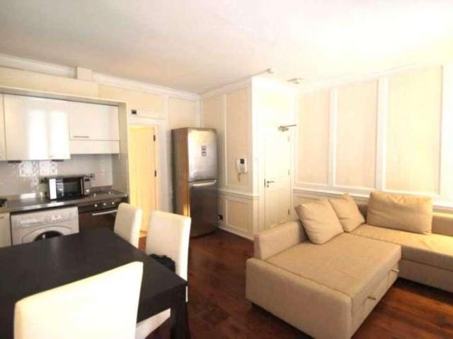Apartment for rent in Covent Garden, Victoria
