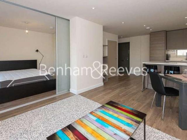House for rent in Colindale, Greater London