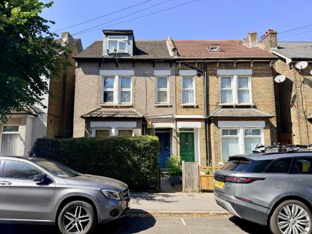 Apartment for rent in London Borough of Croydon, Selhurst