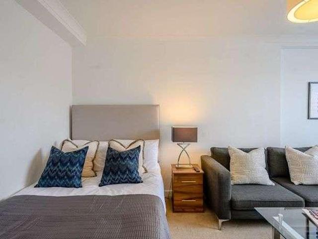 Apartment for rent in Covent Garden, Victoria