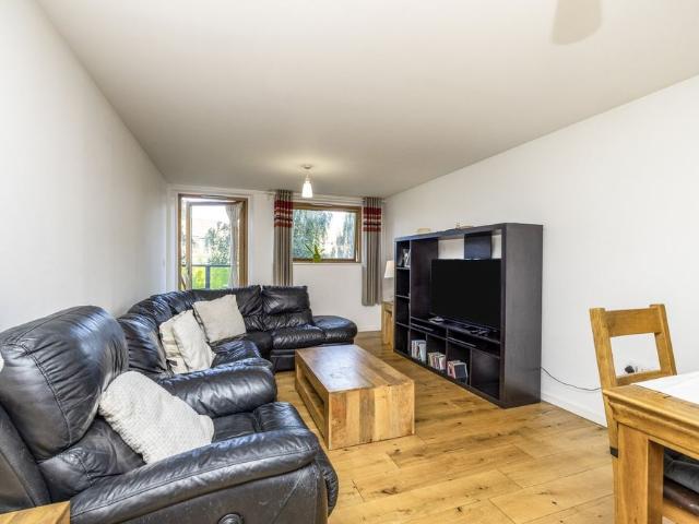 Apartment for rent in Myatt's Fields, Greater London