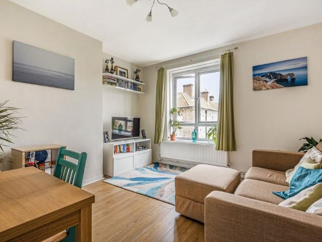 Apartment for rent in Oval, Isle Of Man