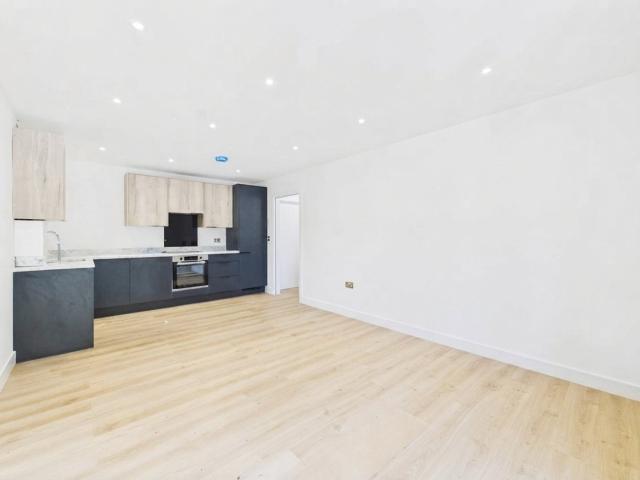 Apartment for rent in Blackwater and Hawley, Hart