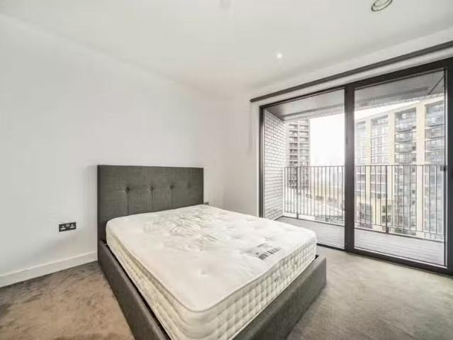 House for rent in Poplar, London City Island