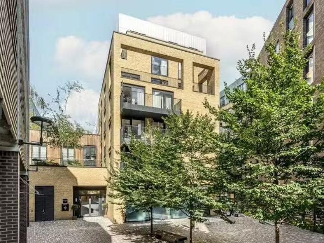 House for rent in Southfields, Wandsworth
