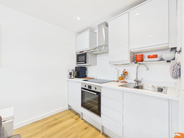Apartment for rent in Cove Green, Rushmoor