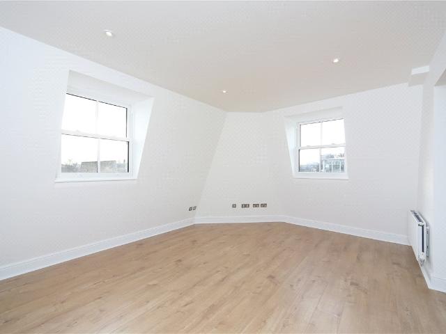 Apartment for rent in Battersea, Greater London
