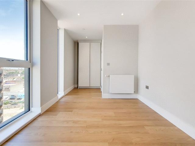 Apartment for rent in London Borough of Merton, Greater London