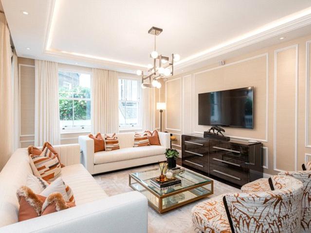 Apartment for rent in South Kensington, Greater London