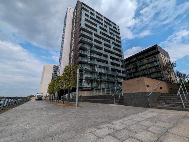 Apartment for rent in Thornwood, Glasgow