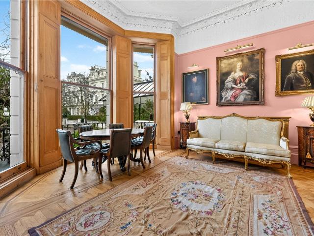 Apartment for rent in Bayswater, Greater London