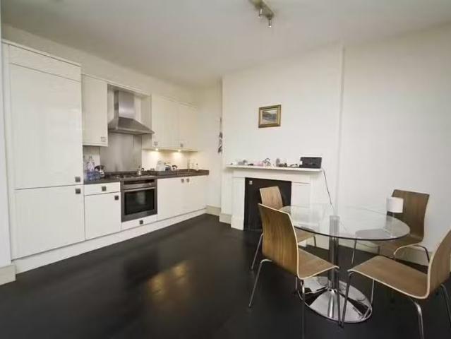 House for rent in Earl's Court, South Kensington