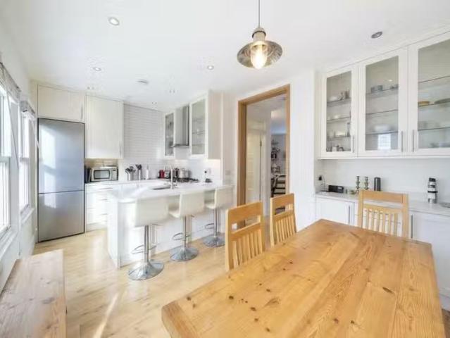 House for rent in Sands End, Fulham
