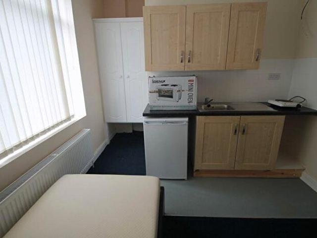 Apartment for rent in Hyson Green, Haddon