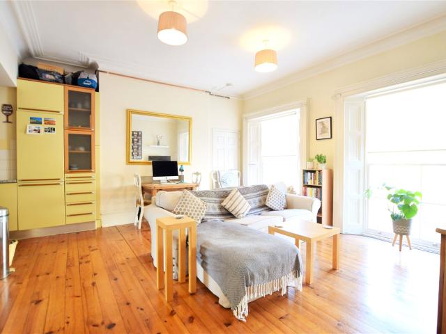 Apartment for rent in Newtown, Reading