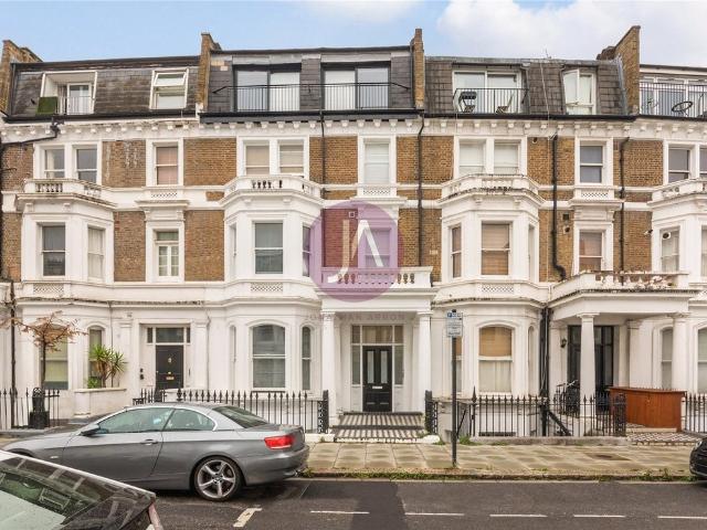 Apartment for rent in Brook Green, Greater London