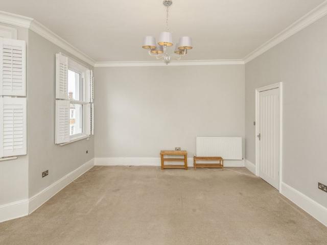 Apartment for rent in London Borough of Lewisham, Lower Sydenham