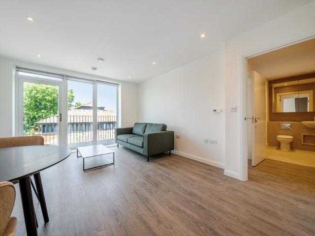 Apartment for rent in New Town, Monks Orchard