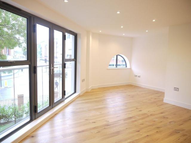 Apartment for rent in Widmore, Greater London