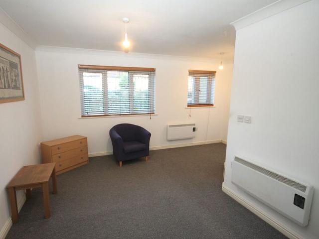 Apartment for rent in Biscot, Spring Park