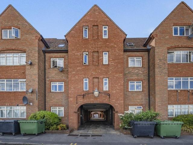 Apartment for rent in Brooklands, Monks Orchard
