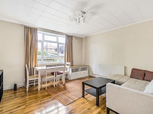 Apartment for rent in Avery Hill, Greater London