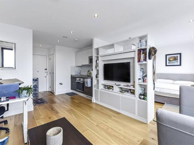 Studio for rent in Hayes, Greater London