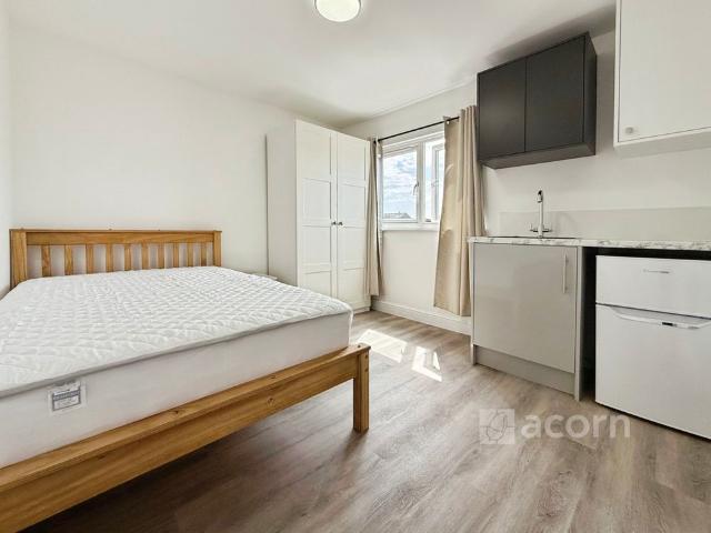 Apartment for rent in New Town, Monks Orchard