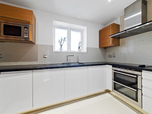 Apartment for rent in Kew, Greater London
