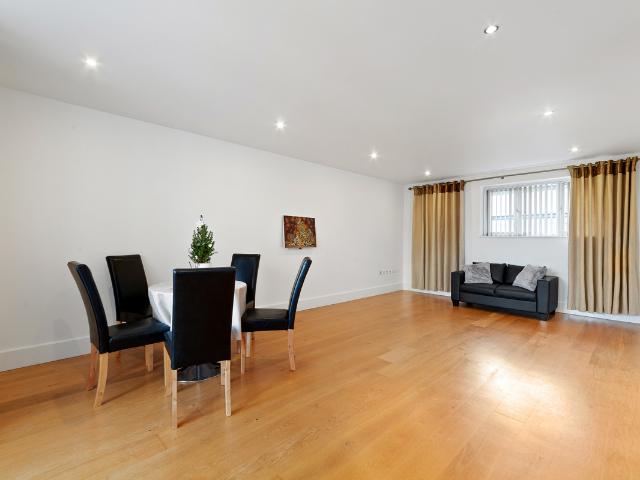 Apartment for rent in Kew, Greater London