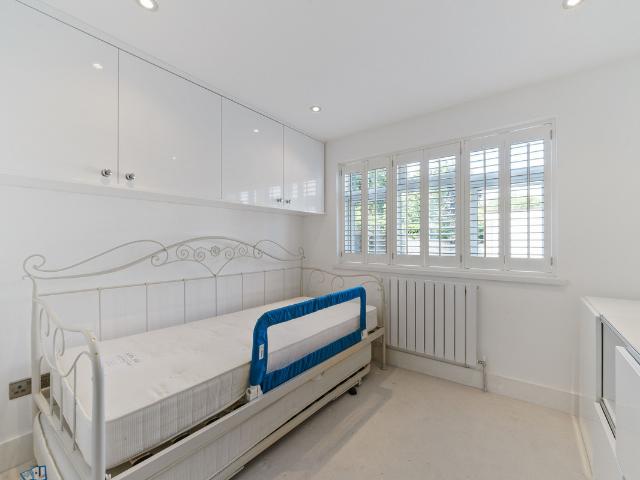 Apartment for rent in North Sheen, Isle Of Man