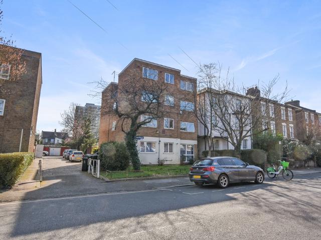 Apartment for rent in Greater London